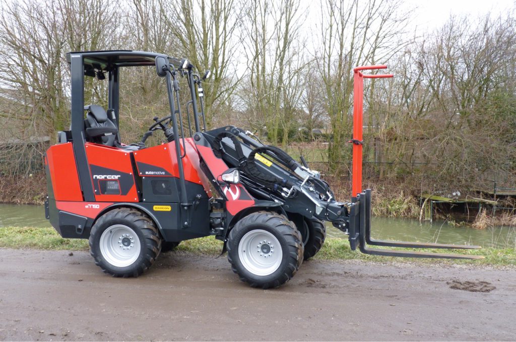 Norcar chargeur articulé A7750