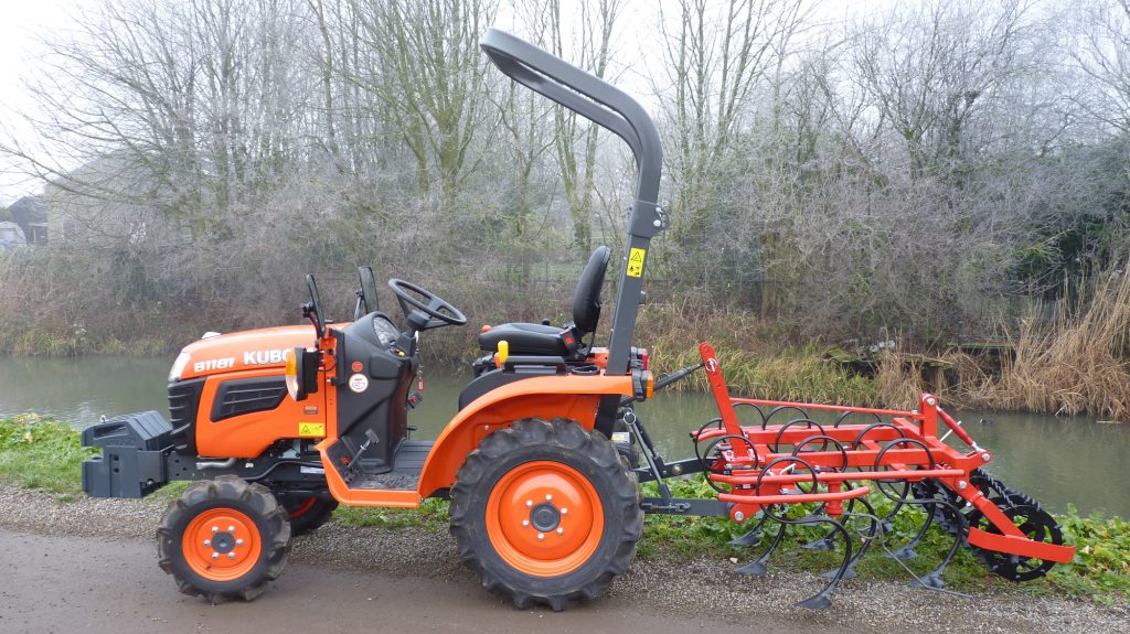 Kubota B1181
