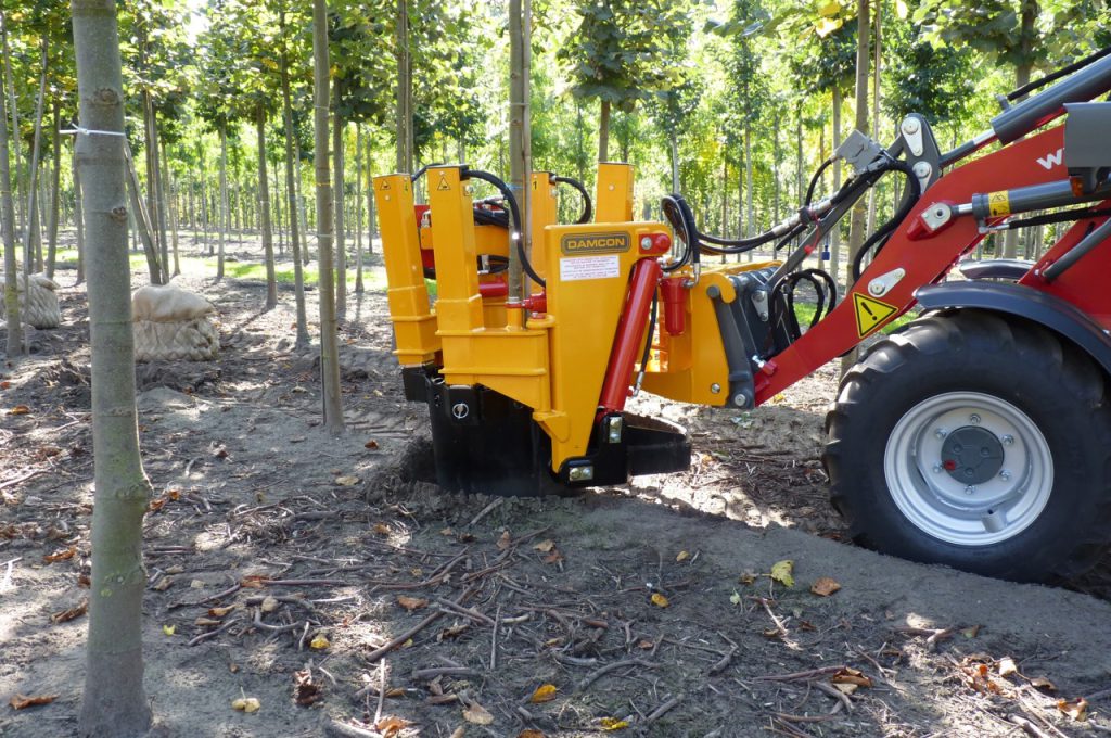 KLR-700 monté à Weidemann 1380
