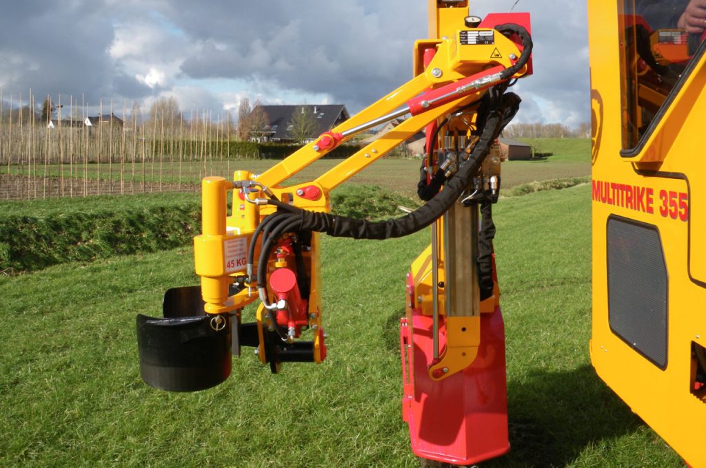 KLR-300 M arracheuse de motte - Tracteur enjambeur