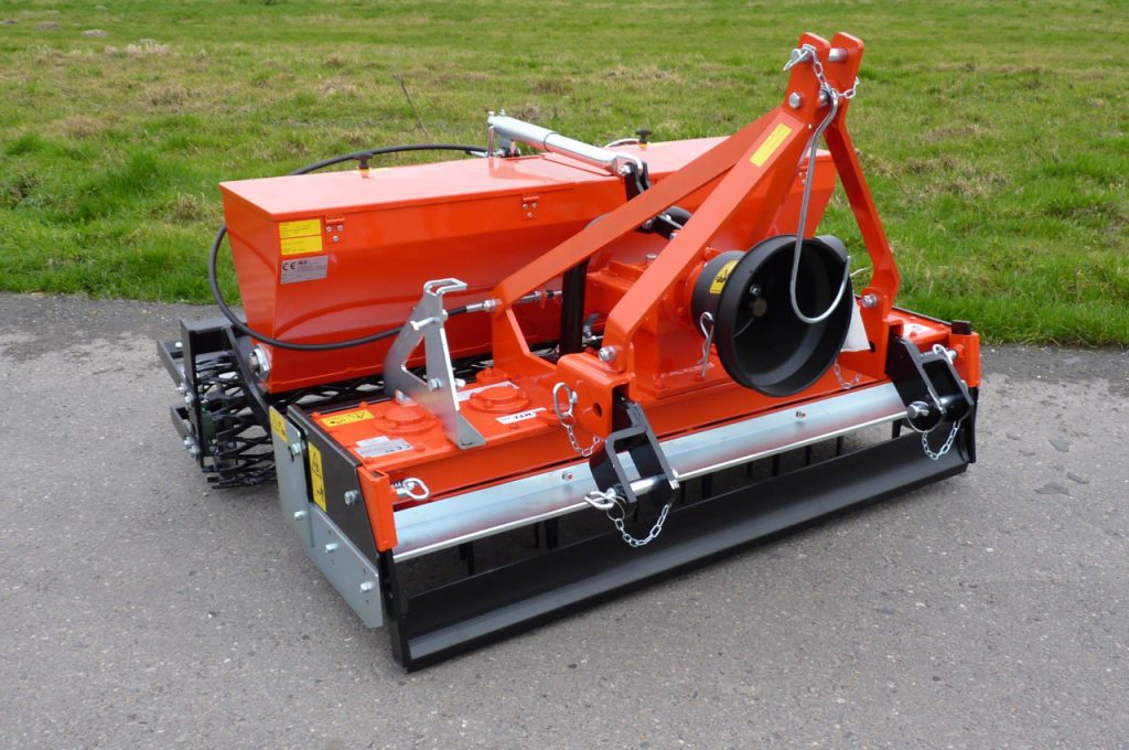 Kubota MTZ SM 135 rotors et combinaison de semis
