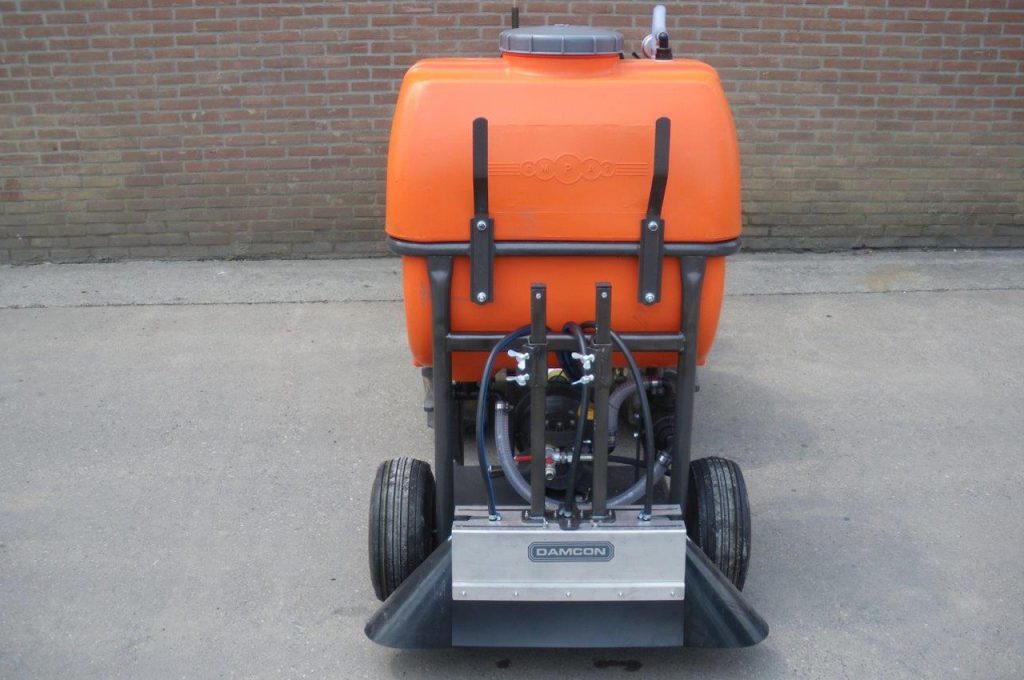 Cache d’acier inoxydable avec 3 bouchons à Empas, inséré