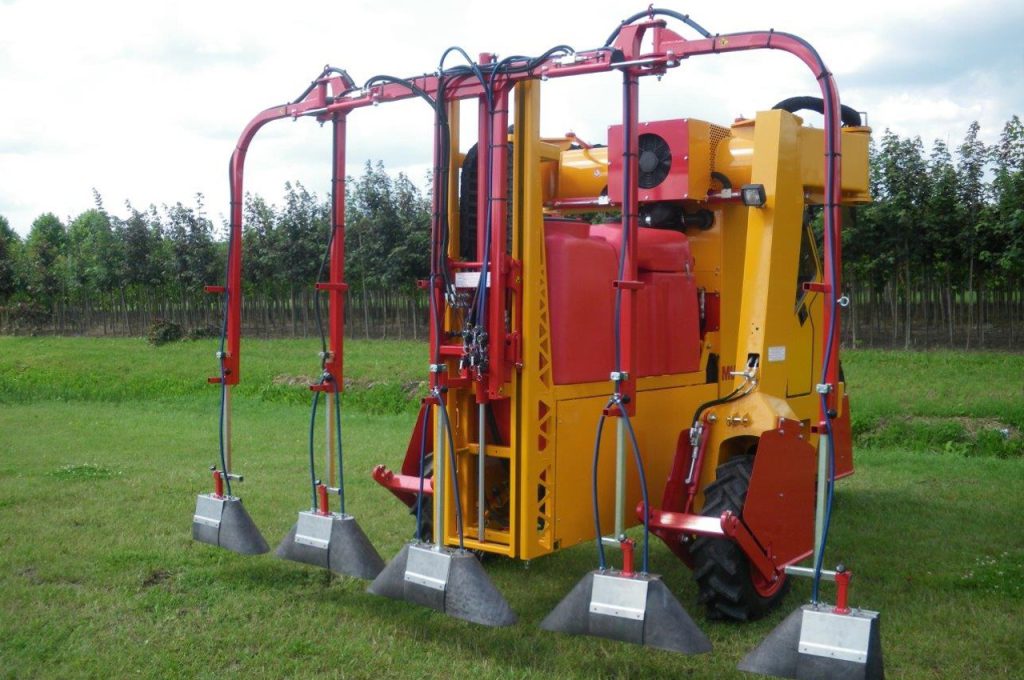 Capots de pulvérisation en acier inoxydable pour 4 rangées d’arbres - Tracteur enjambeur