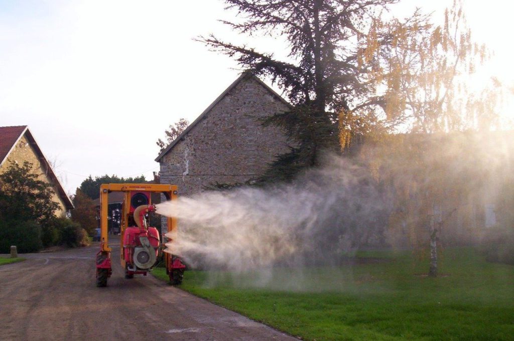 Pulvérisation horizontale - Tracteur enjambeur