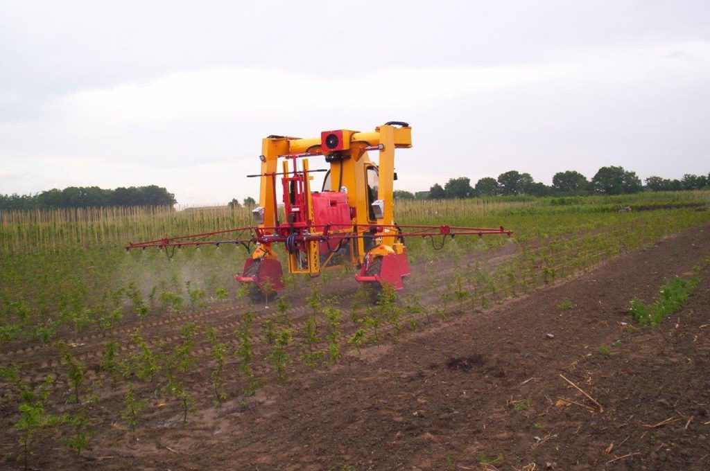 Rampe de pulvéristation horizontale - Tracteur enjambeur
