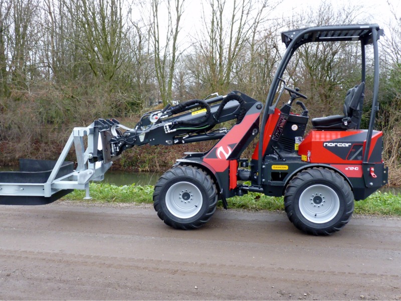 Norcar chargeur articulé A7240