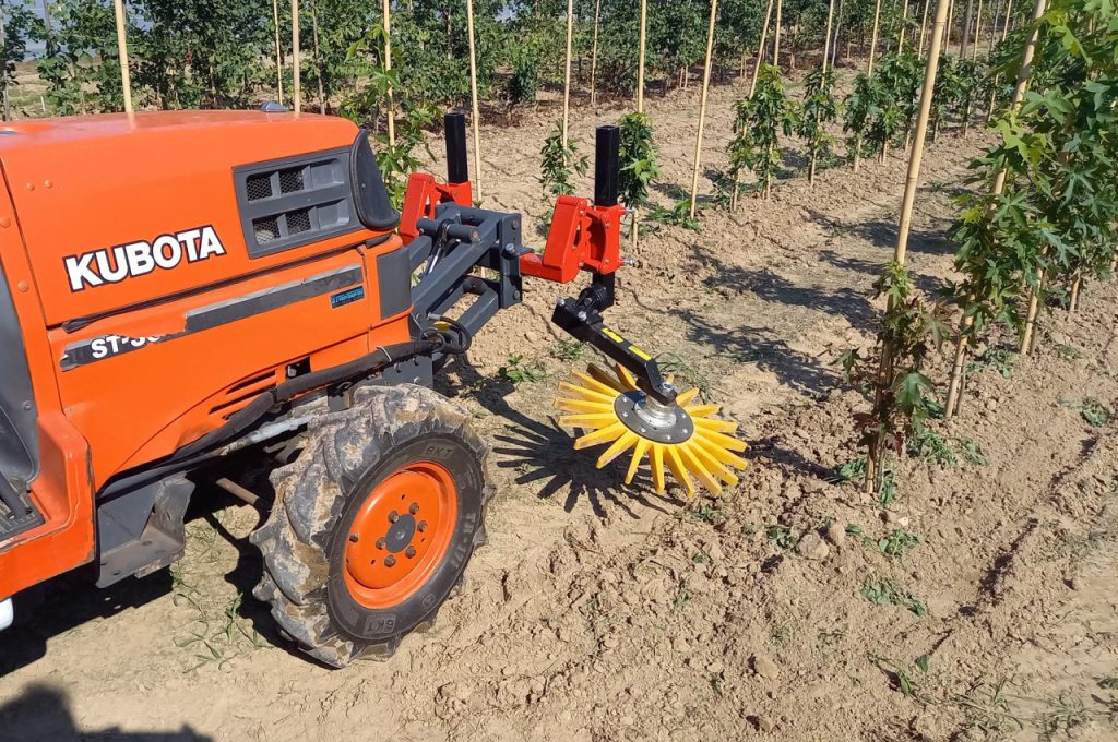Doigts de désherbage devant de Kubota