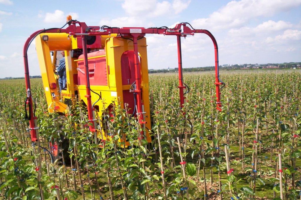 Protection de cultures - Tracteur enjambeur