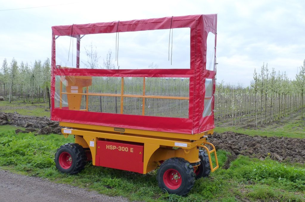 Bâche sur HSP-300 E - Plateforme de taille