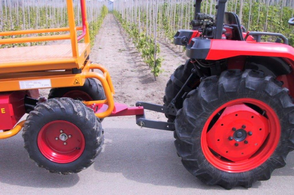 Barre de remorque pour transport par la route - Plateforme de taille