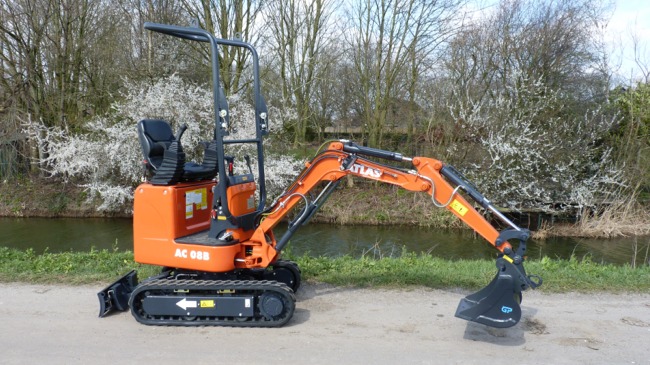 Atlas mini pelle AC 08B